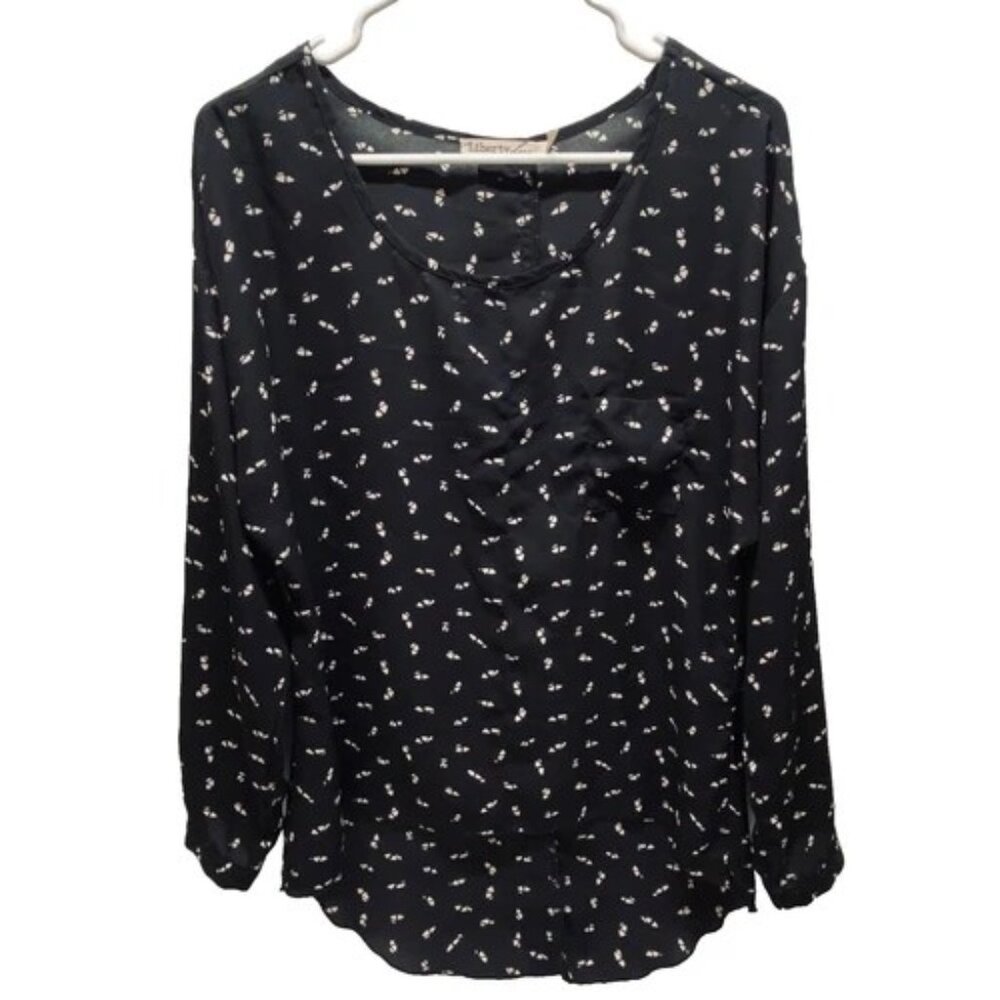Liberty Love Blouse Women's Small Black White Full Back Button Up Long Sleeve